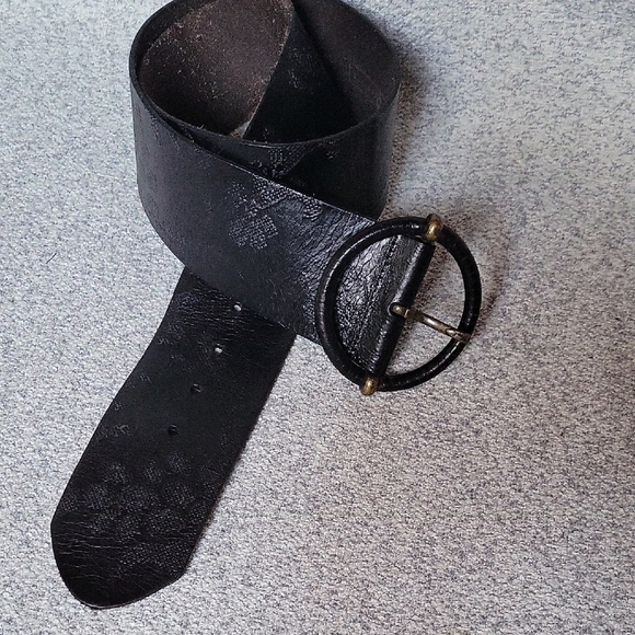 Fossil Vintage Black and Gold Leather Belt - Picture 1 of 11